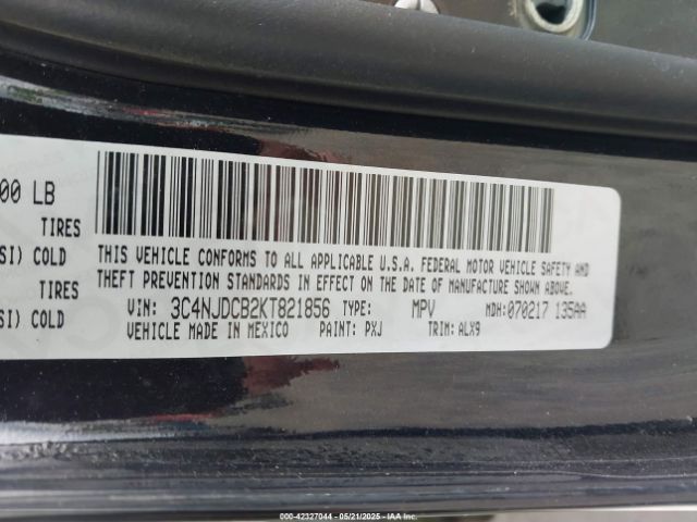 3C4NJDCB2KT821856 Jeep Compass Limited 4x4