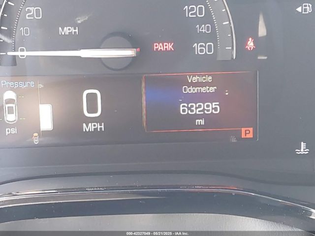 1GYKNCRS3JZ160056 Cadillac XT5 LUXURY