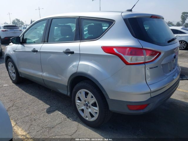 1FMCU0F75GUB38606 Ford ESCAPE S