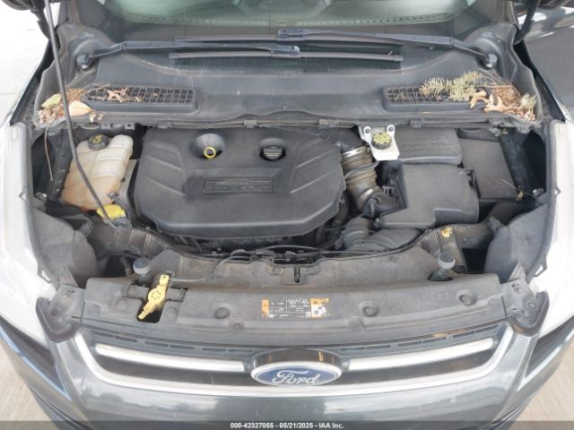 1FMCU0J92EUA30871 Ford Escape Titanium