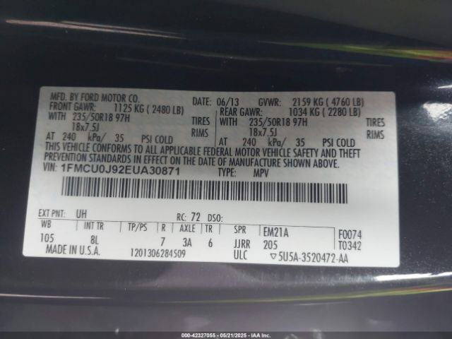 1FMCU0J92EUA30871 Ford Escape Titanium