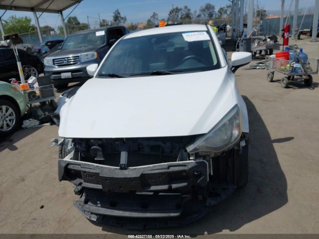 3MYDLBYV8HY172039 Toyota YARIS IA