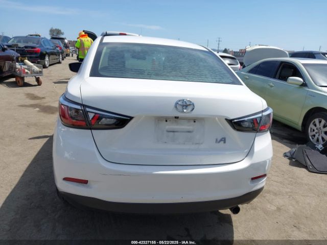3MYDLBYV8HY172039 Toyota YARIS IA