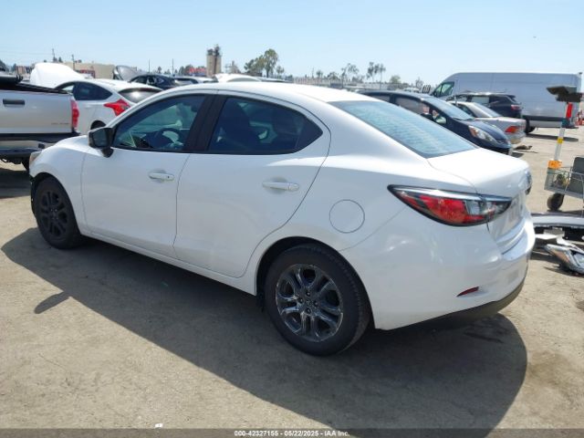 3MYDLBYV8HY172039 Toyota YARIS IA