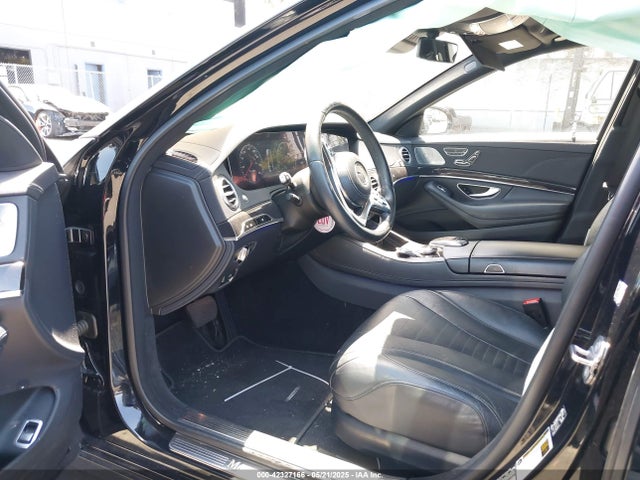 WDDUG8DB0KA456557 Mercedes-Benz S 560