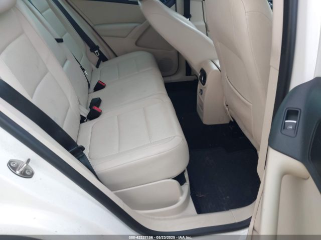 2011 VOLKSWAGEN TIGUAN WVGAV7AX8BW555798 Photo 7