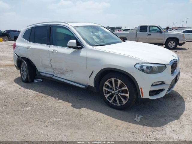 2019 BMW X3 5UXTR7C59KLR38680