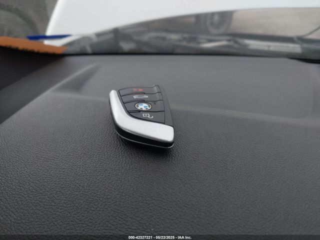 2019 BMW X3 5UXTR7C59KLR38680 Photo 10