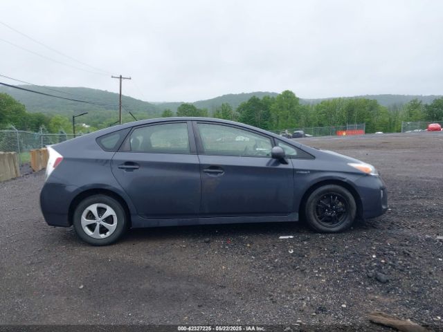 JTDKN3DU0E0366380 Toyota Prius Two