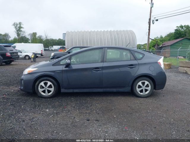 JTDKN3DU0E0366380 Toyota Prius Two