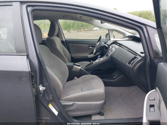 JTDKN3DU0E0366380 Toyota Prius Two