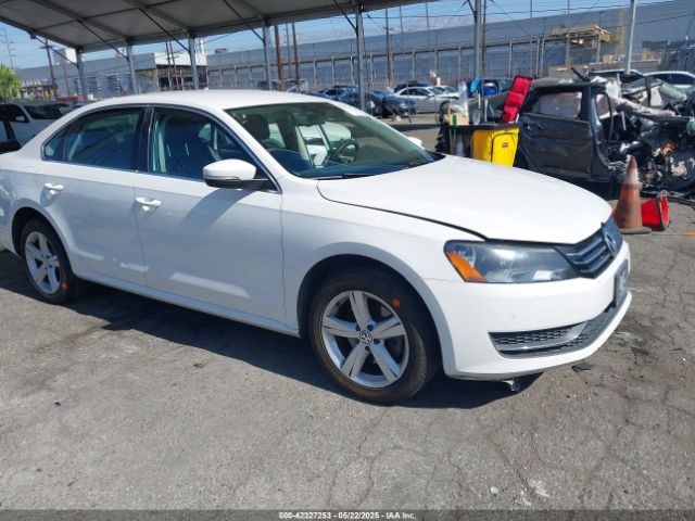 2013 VOLKSWAGEN PASSAT 1VWBP7A38DC110396