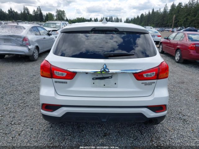 JA4AP3AU1JZ005296 Mitsubishi Outlander Sport 2.0 Es