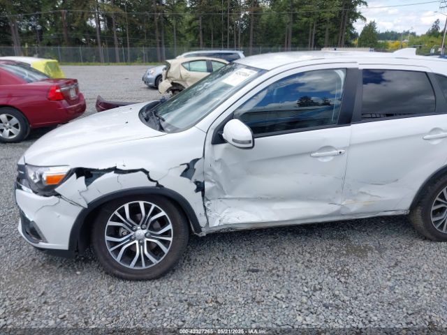 JA4AP3AU1JZ005296 Mitsubishi Outlander Sport 2.0 Es