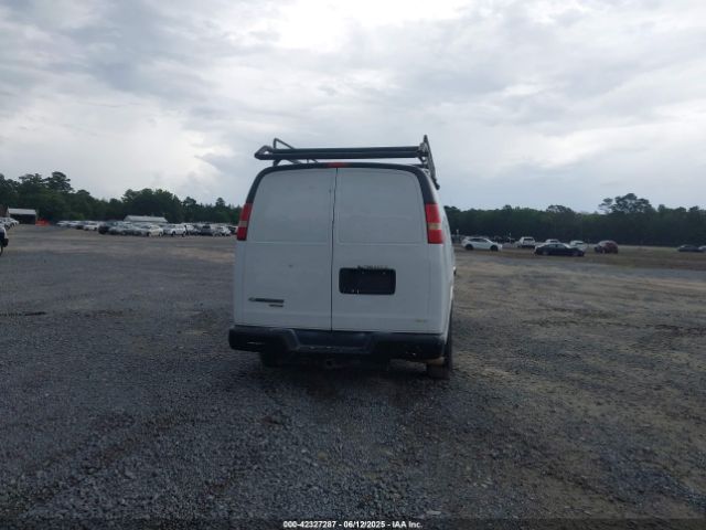 1GCWGGCF2F1175416 Chevrolet Express 2500 Work Van