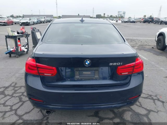 WBA8E1G50HNU13320 BMW 320i