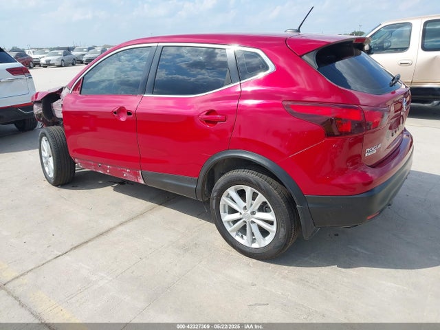 JN1BJ1CP5JW194627 Nissan 2018