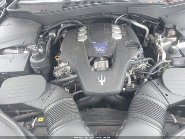 2017 MASERATI LEVANTE ZN661YUL2HX260685 Photo 9