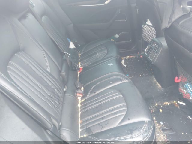 2017 MASERATI LEVANTE ZN661YUL2HX260685 Photo 7