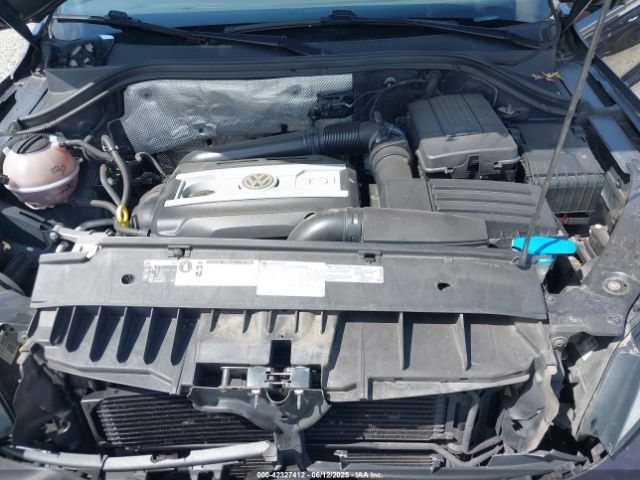 2016 VOLKSWAGEN TIGUAN WVGAV7AX8GW539415 Photo 9