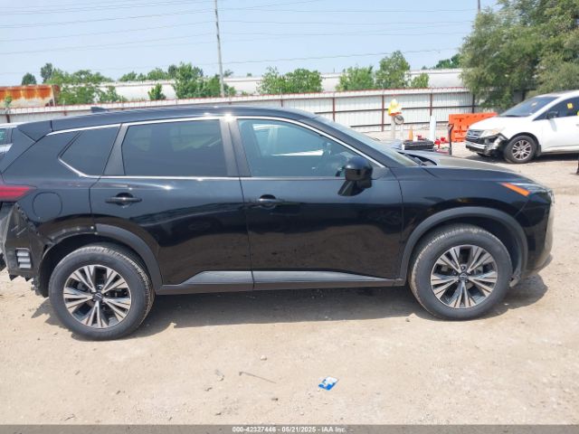 JN8BT3BA0PW420988 Nissan Rogue Sv Fwd