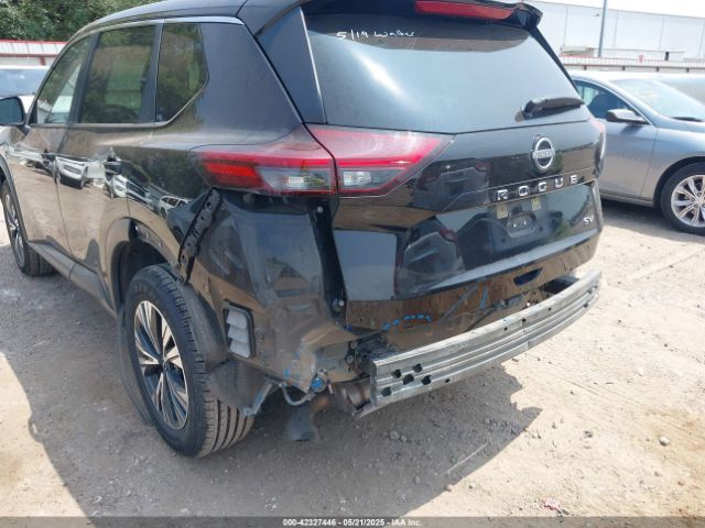 JN8BT3BA0PW420988 Nissan Rogue Sv Fwd