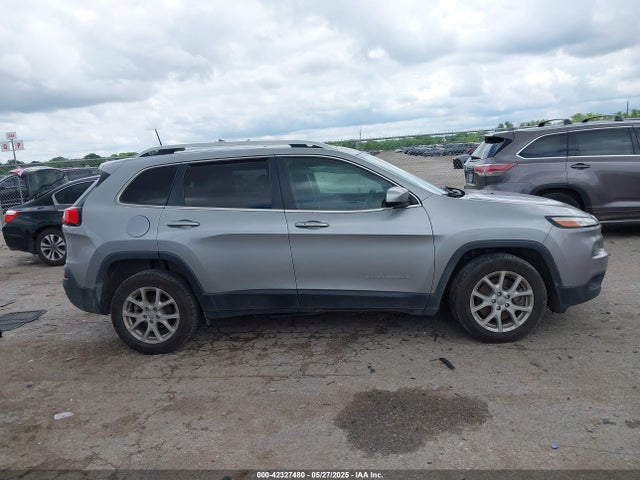 1C4PJLCB0HW640731 Jeep 2017