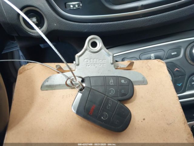 1C3CCCCB7FN608195 Chrysler 200 C