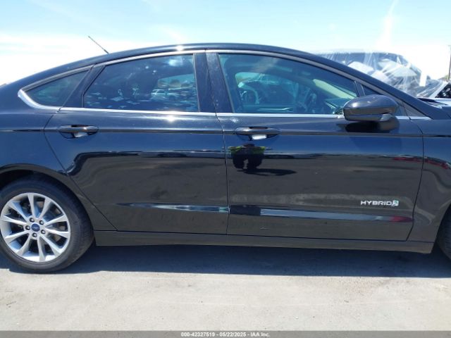 3FA6P0LUXHR306371 Ford Fusion Hybrid Se