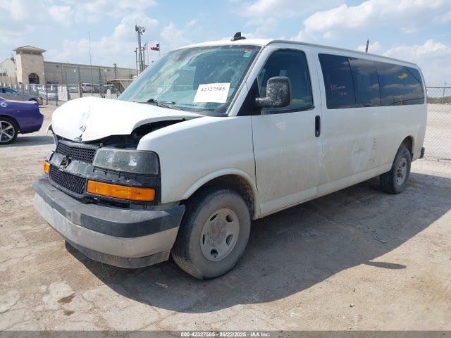 1GAZGPFG8L1139879 Chevrolet Express Passenger Rwd 3500 Extended Wheelbase Lt