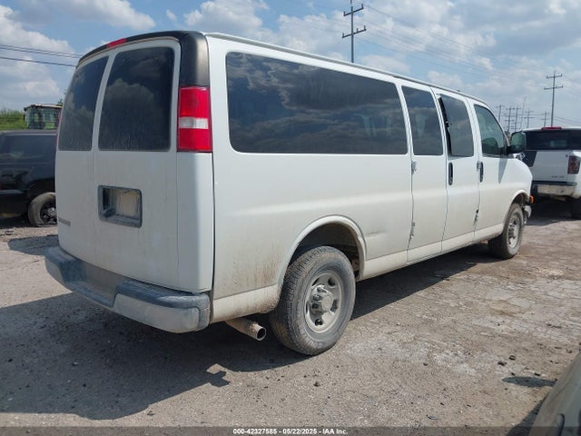 1GAZGPFG8L1139879 Chevrolet Express Passenger Rwd 3500 Extended Wheelbase Lt