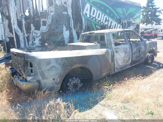 3C63RRGLXRG295194 RAM 3500 Tradesman 4x4 8&#039; Box