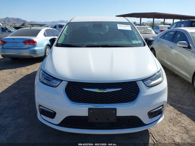 Chrysler Pacifica Touring L 2024 2C4RC1BG1RR125557 Image 12