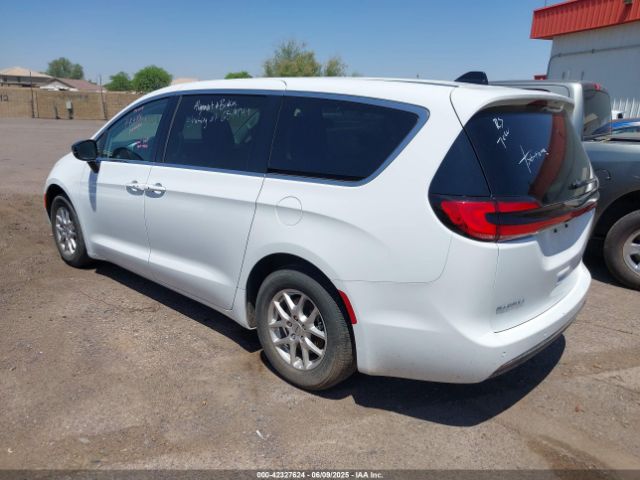 2024 CHRYSLER PACIFICA 2C4RC1BG1RR125557 Photo 2