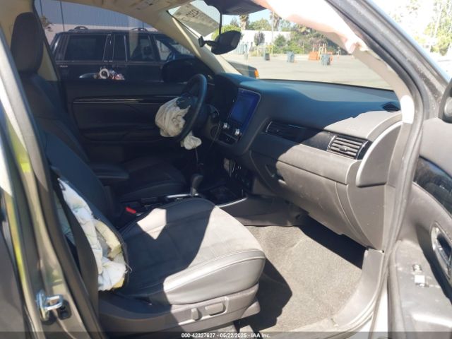 2020 MITSUBISHI OUTLANDER JA4AD3A35LZ048784 Photo 4