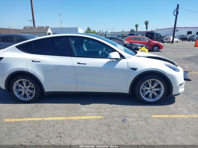 7SAYGAEE4PF851063 Tesla Model Y Awd/long Range Dual Motor All-wheel Drive