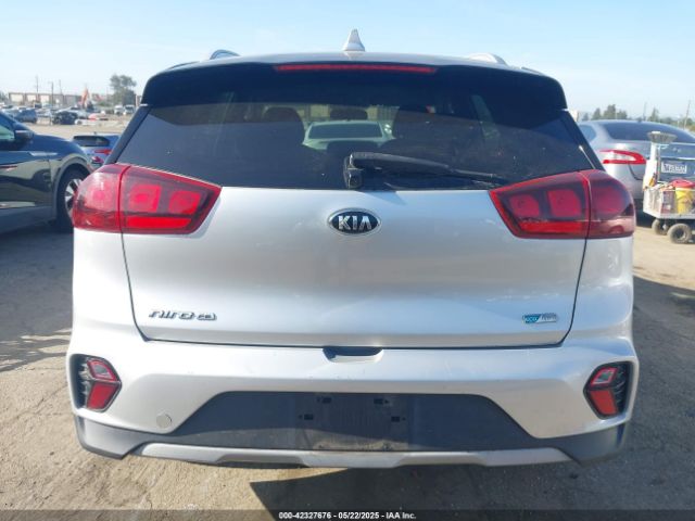 KNDCB3LC2L5396101 KIA NIRO LX