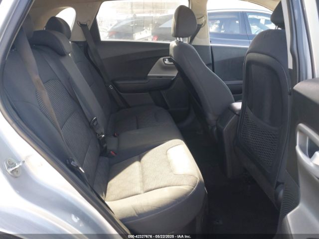 KNDCB3LC2L5396101 KIA NIRO LX