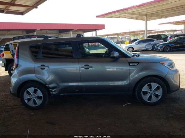 KNDJN2A20F7215881 KIA Soul