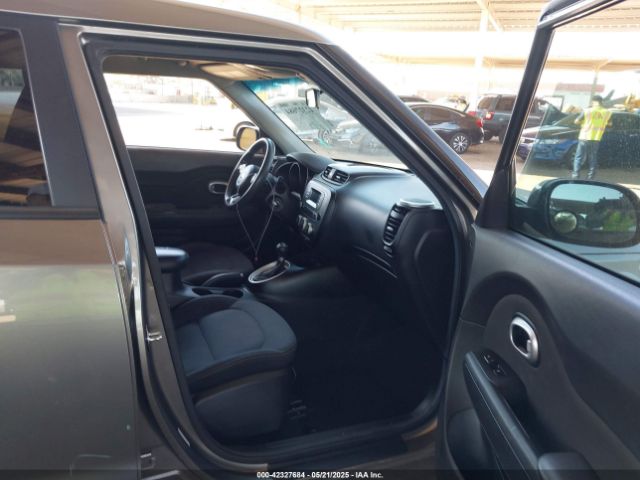 KNDJN2A20F7215881 KIA Soul