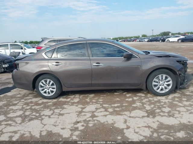 1N4AL3AP5GC126037 Nissan 2016