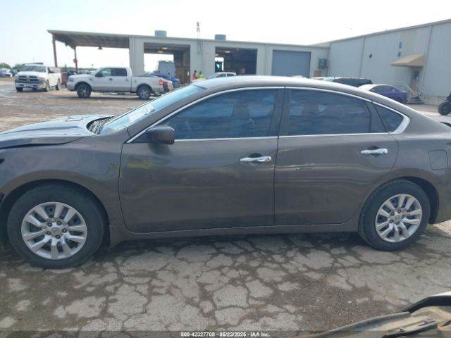 1N4AL3AP5GC126037 Nissan 2016