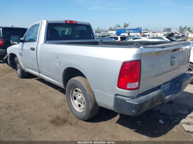 2017 RAM 1500 3C6JR6DG8HG703025 Photo 2