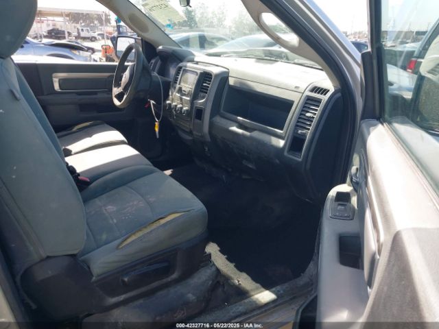 2017 RAM 1500 3C6JR6DG8HG703025 Photo 4