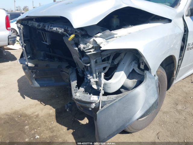 2017 RAM 1500 3C6JR6DG8HG703025 Photo 5