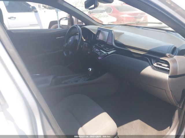 NMTKHMBX2JR057798 Toyota 3zr-fae