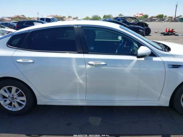 5XXGT4L33GG013871 KIA Optima Lx