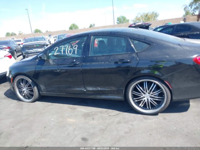 1C3CCCBB5FN561069 Chrysler 2015