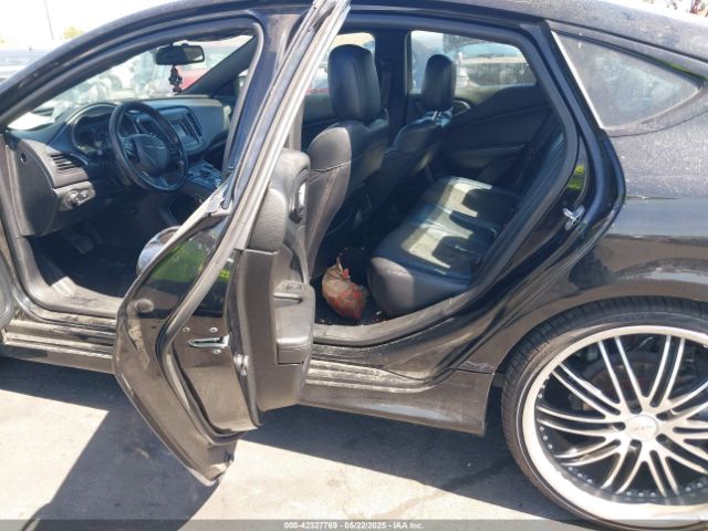 1C3CCCBB5FN561069 Chrysler 2015