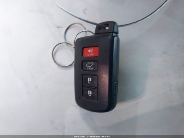 2T3WFREV9JW424260 Toyota Rav4 Adventure
